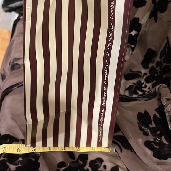 Henri Bendel | Shopping Bag | EUC | 16” x 12” x 5.5” - Picture 9 of 9